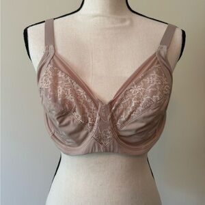 Bali nude 38D bra
